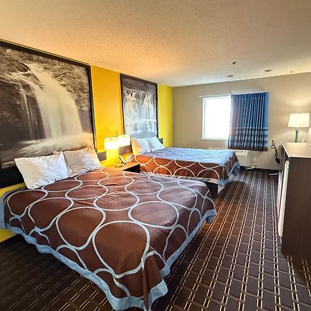 Super 8 By Wyndham Reedsburg Hotell Eksteriør bilde
