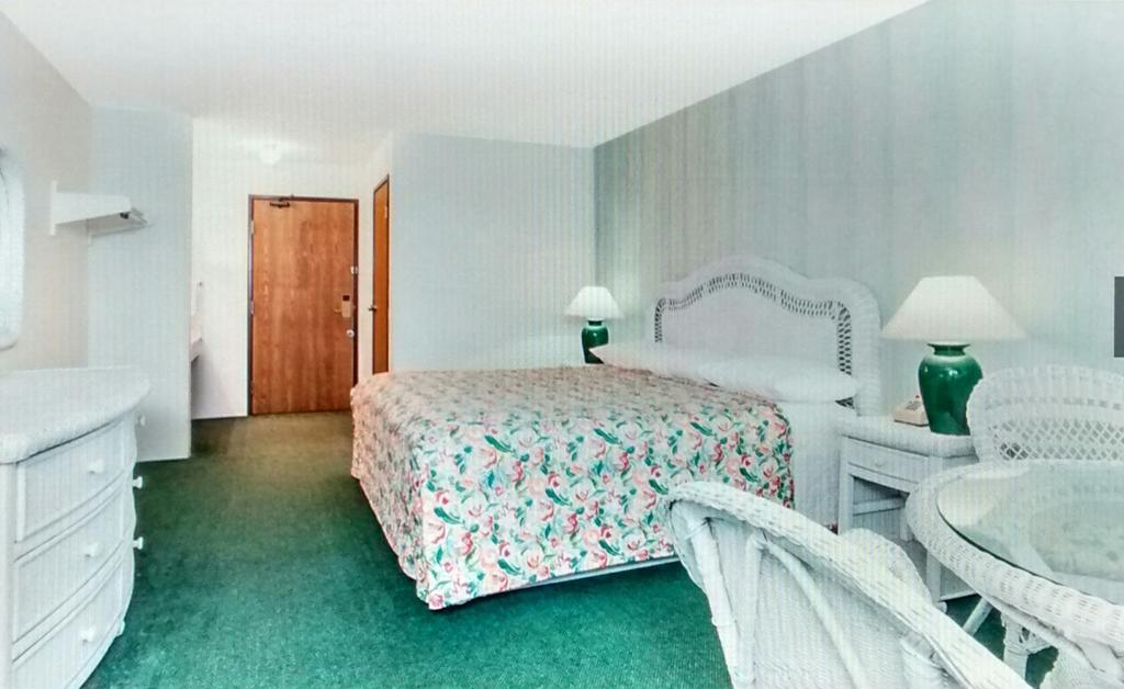 Super 8 By Wyndham Reedsburg Hotell Eksteriør bilde